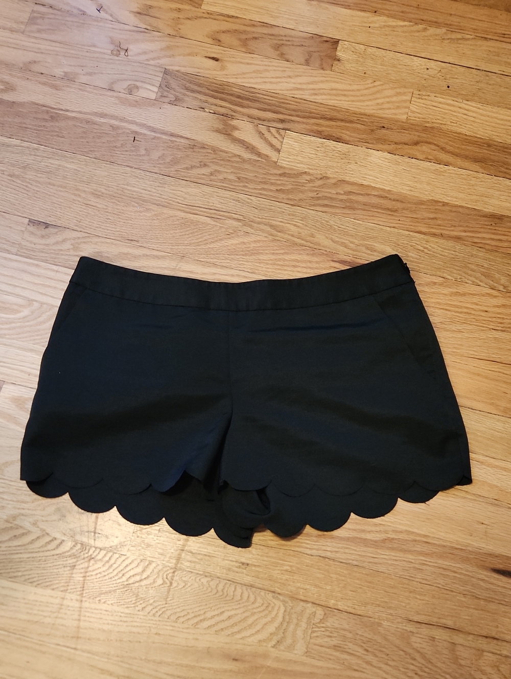 Express Black Size 10 Scallop Hem Shorts Sexy Feminine Coquette Dark Romantic